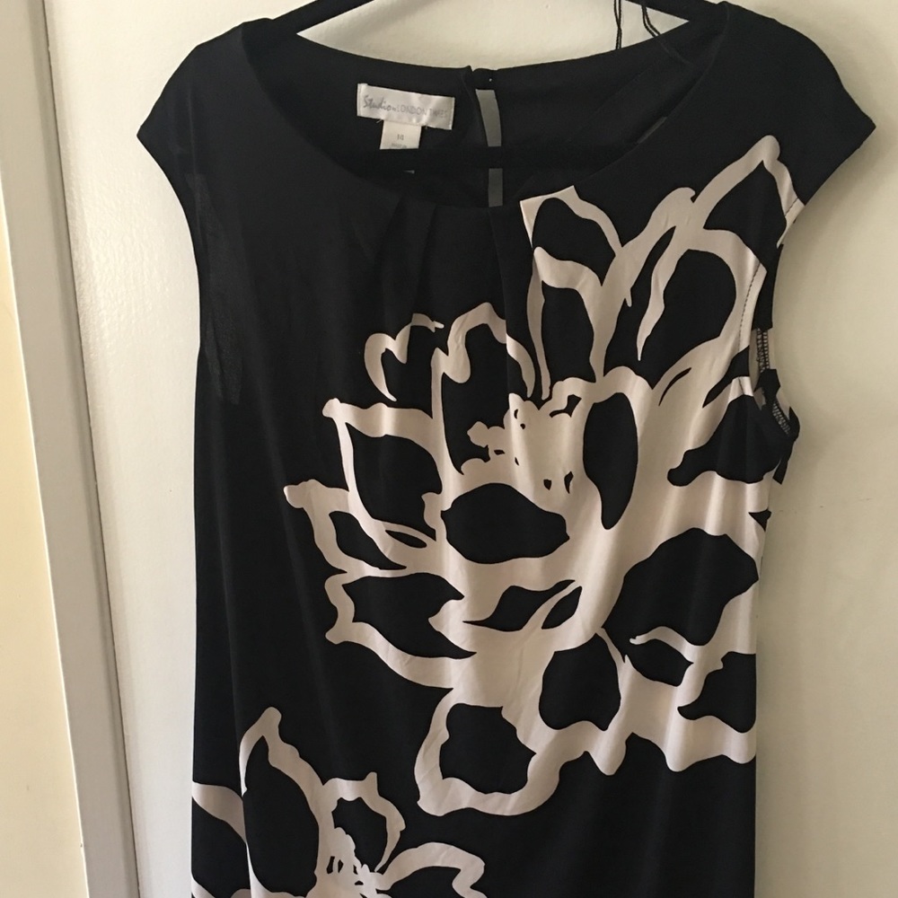 Gorgeous cap sleeve black midi dress